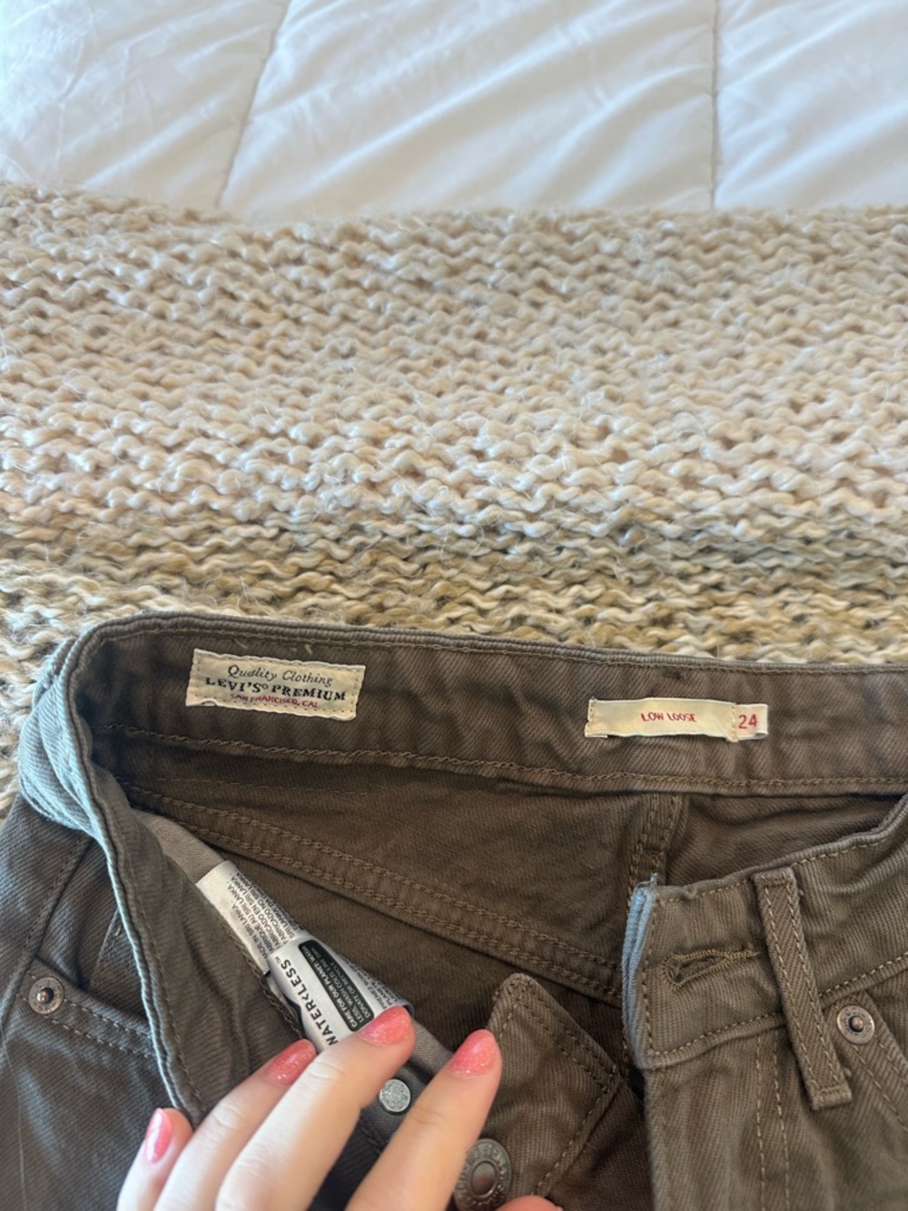 Levi’s Low Loose Grey / Olive Green Jeans - Picture 4 of 4